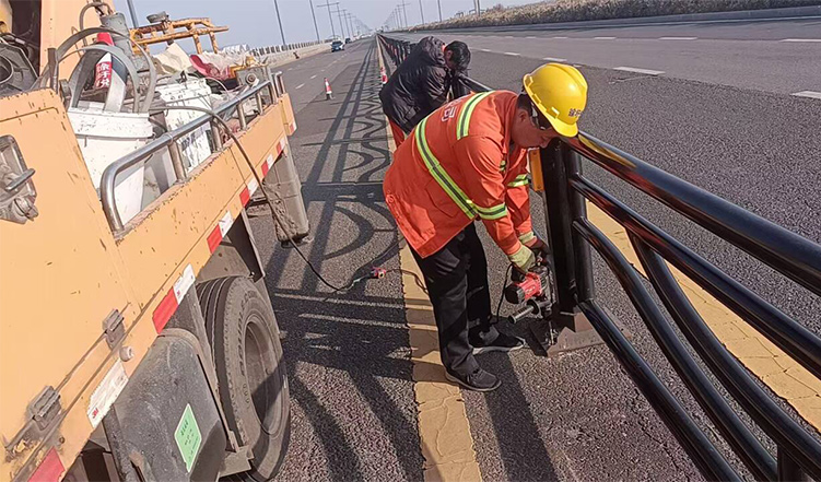 78d900211bf682a174d7b83580b5786b_720